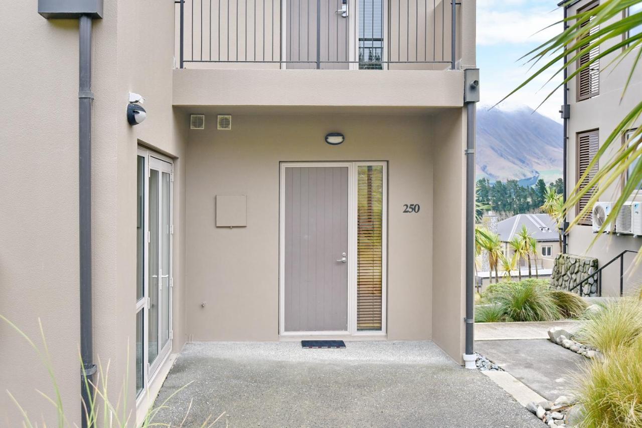 High Country Villa 250 - Terrace Downs Windwhistle Bagian luar foto